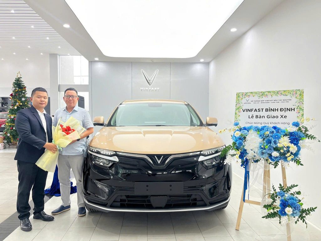 Bàn giao Vinfast VF8 tại Vinfast Bình Định 3S