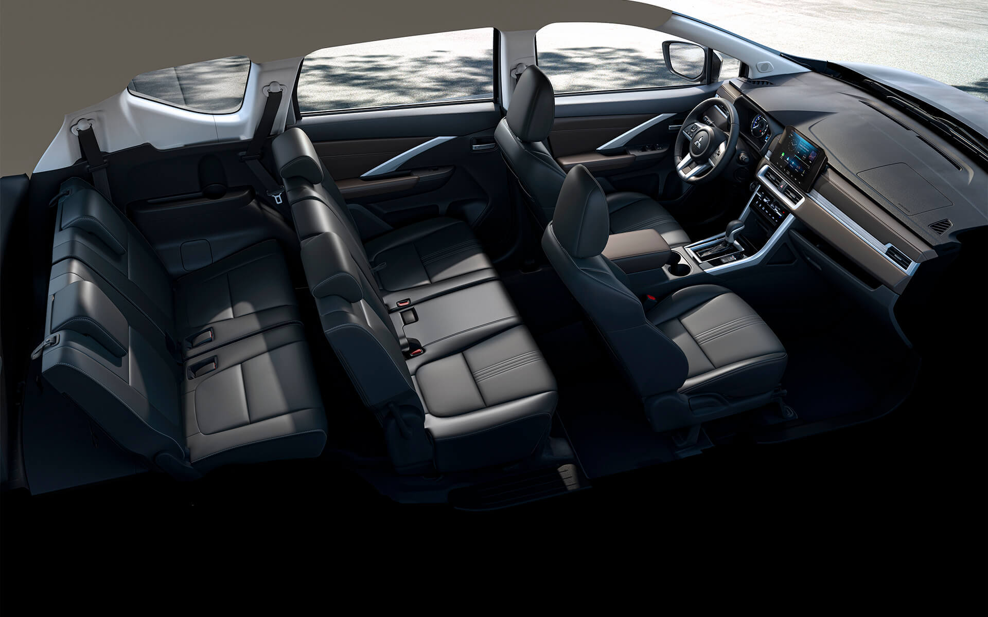 so sánh nội thất limogreen và xpander